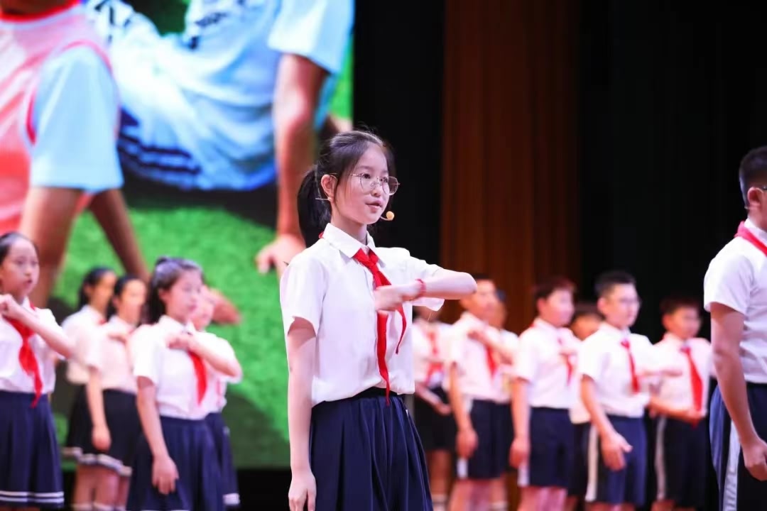 小学校服保养全攻略：梅雨季无忧指南