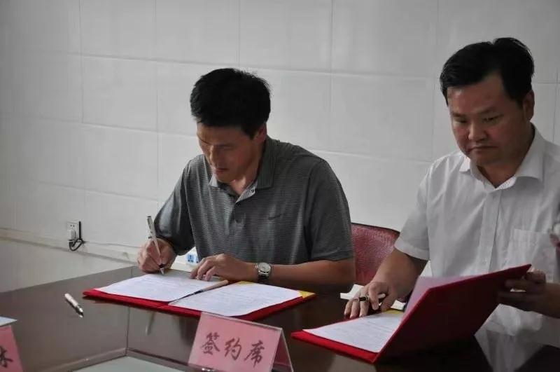 情系老区教育，爱洒会宁学子 | 同桌的你校服将爱心播撒甘肃会宁！