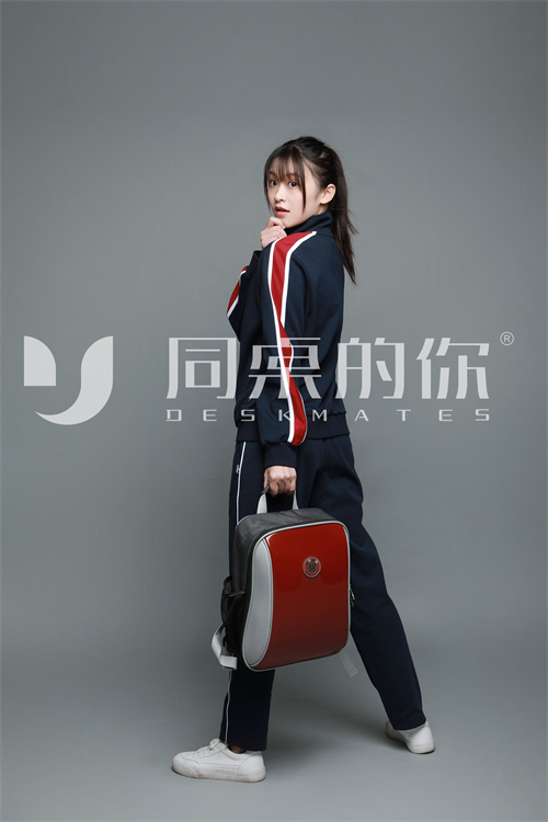 学生校服