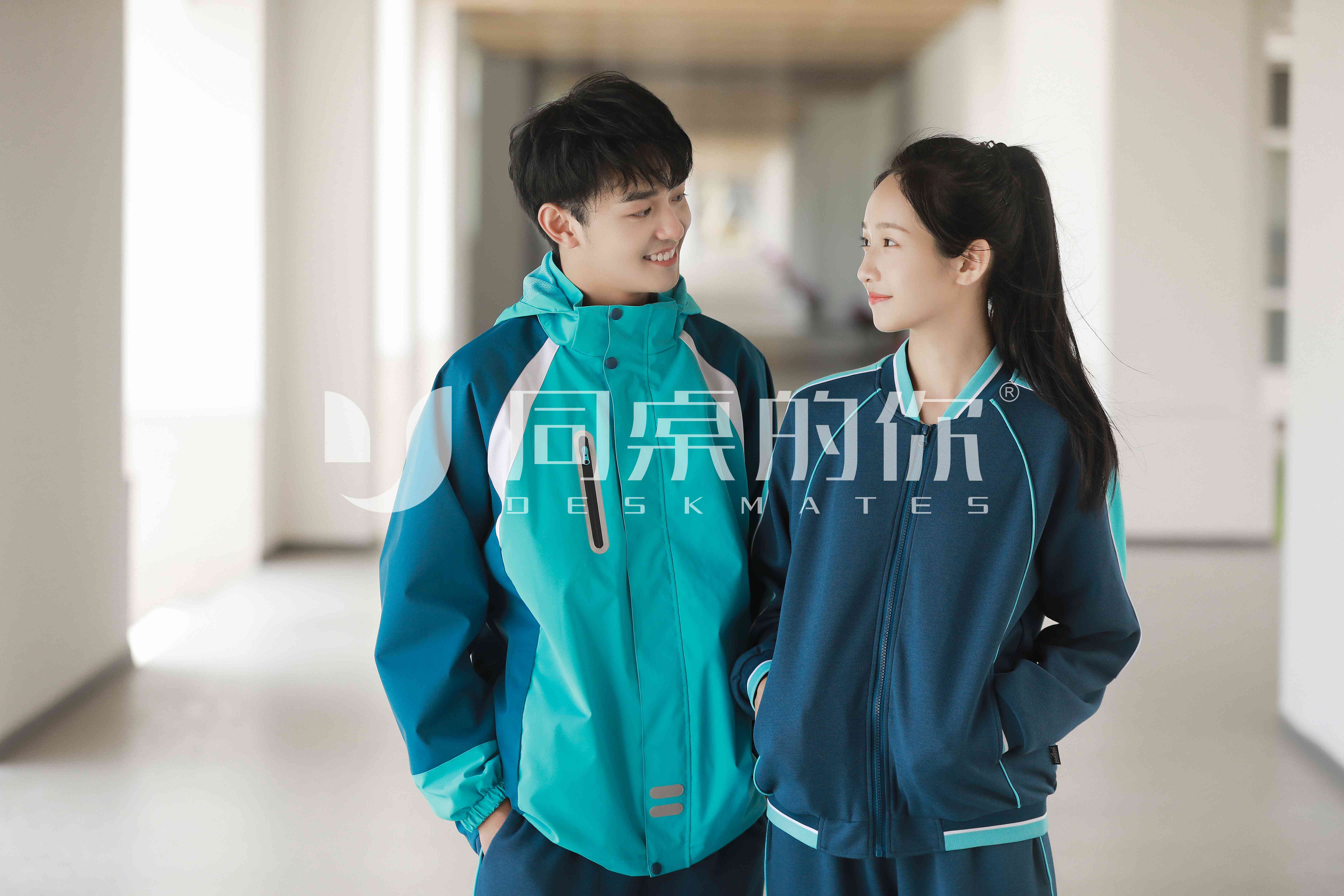 中学生校服定制如何做到科技与舒适并重，实现一衣多穿？
