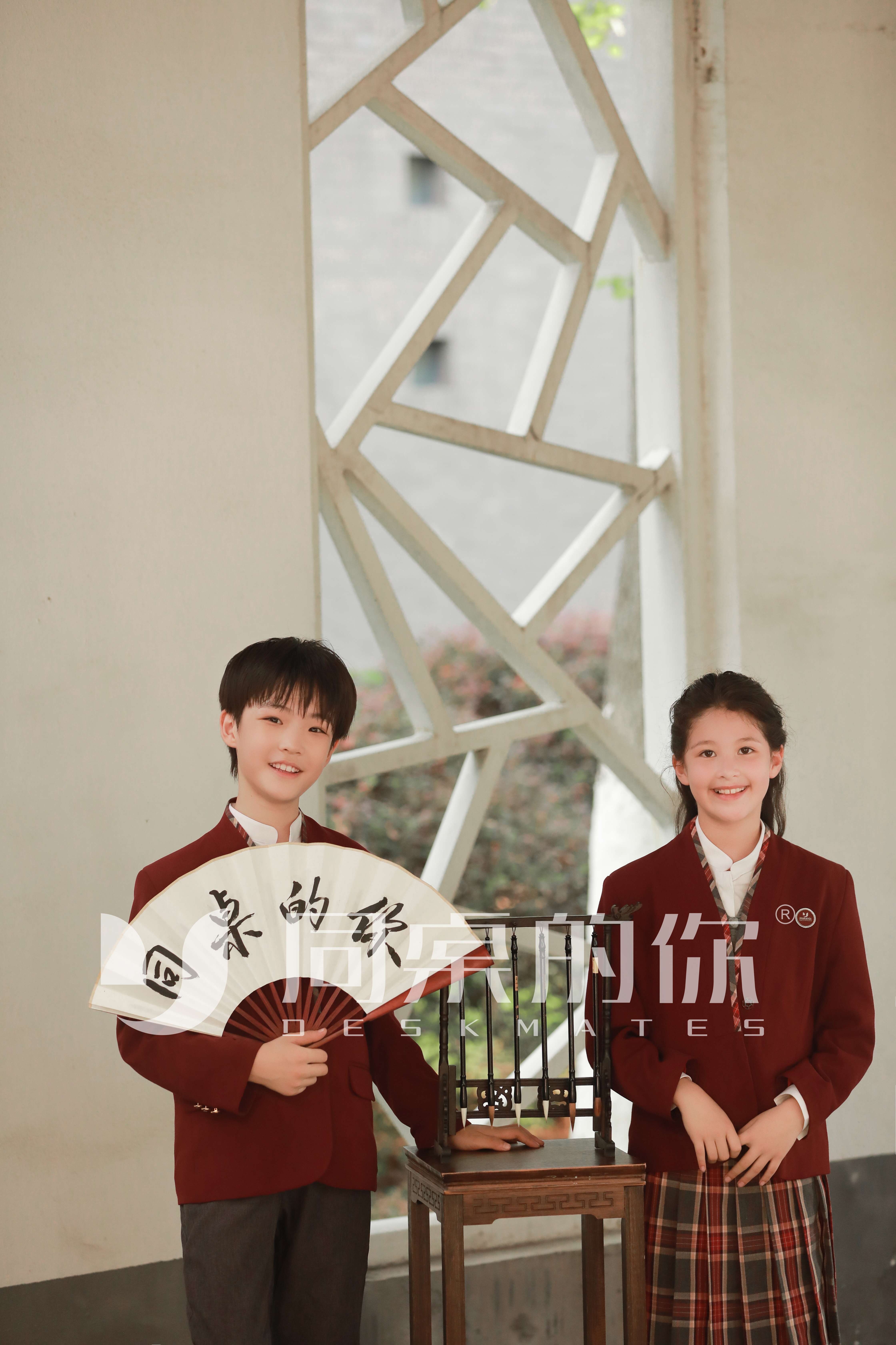校服代理商如何打造令人满意的定制校服：安全、品质与便捷并重