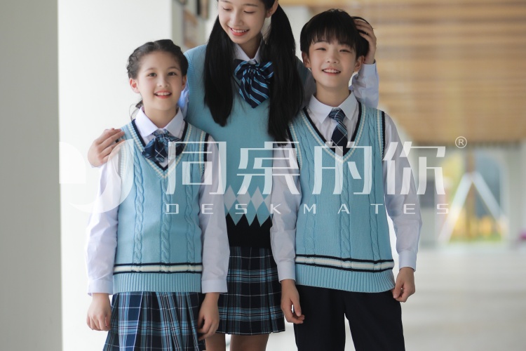 小学校服定制关键因素全面解析,打造高品质校园形象 小学校服定制关键因素全面解析,打造高品质校园形象